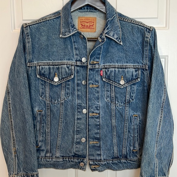 Levi's Jackets & Blazers - Levi Strauss & Co. Denim Jean Jacket  Original Cotton Trucker Large Medium Wash